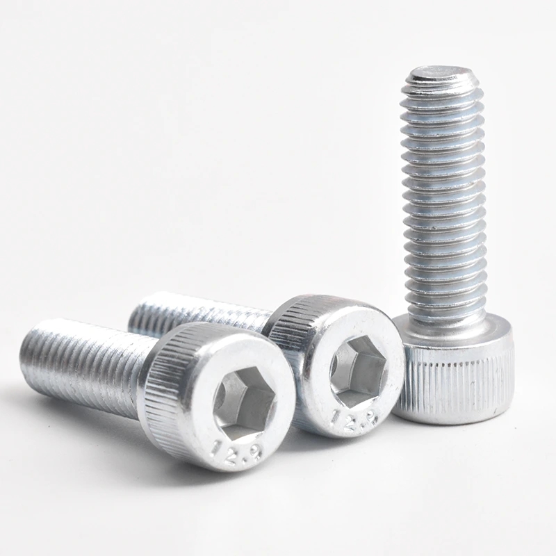Vilka är de specifika tillämpningarna av Galvanized Hex Socket Head Cap -skruvar?